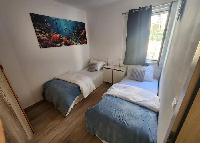 Apartment Golden Oak
